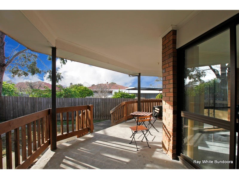 2/14 Dunne Street, Kingsbury VIC 3083