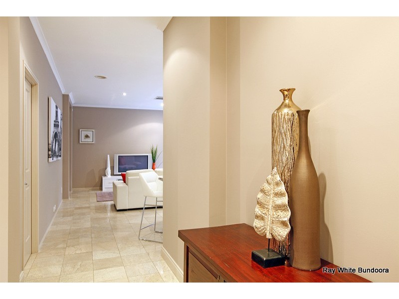 12 Mary Bryant Court, Mill Park VIC 3082