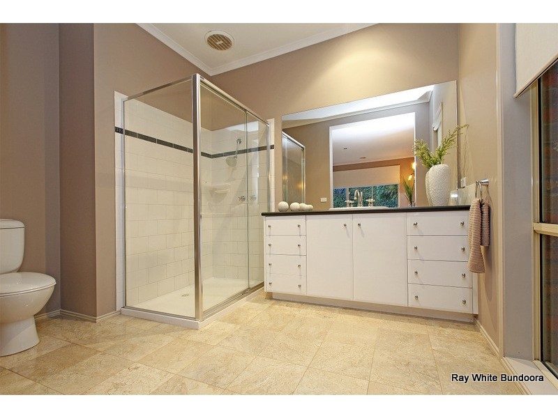 12 Mary Bryant Court, Mill Park VIC 3082