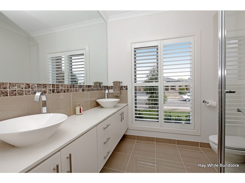 31 Wallaroo Way, Doreen VIC 3754