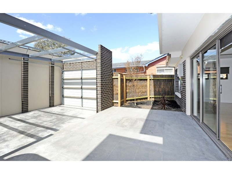 2/1 Olympic Street, Bundoora VIC 3083
