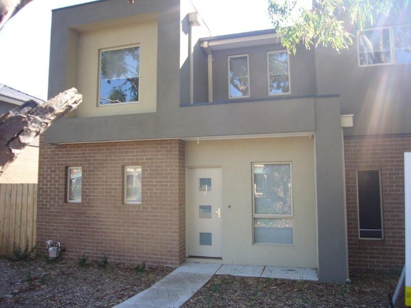 2/1 Nirvana Drive, South Morang VIC 3752