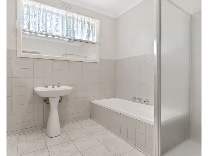 42 Jacqueline Road, Bundoora VIC 3083