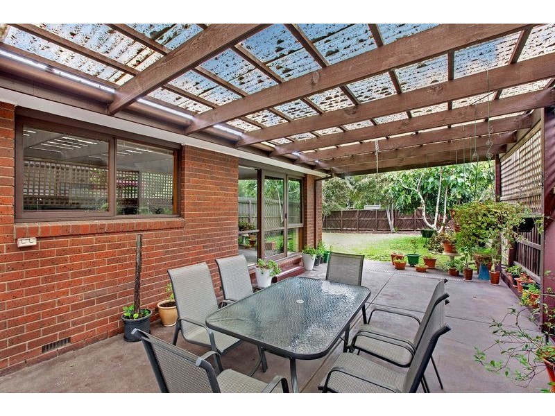20 Veronica Cres, Mill Park VIC 3082