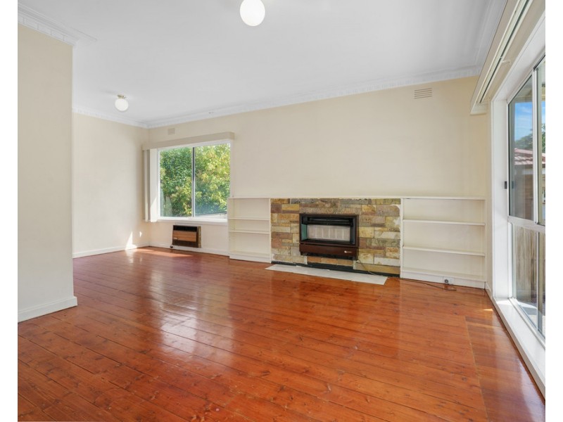 13 Scott Grove, Kingsbury VIC 3083