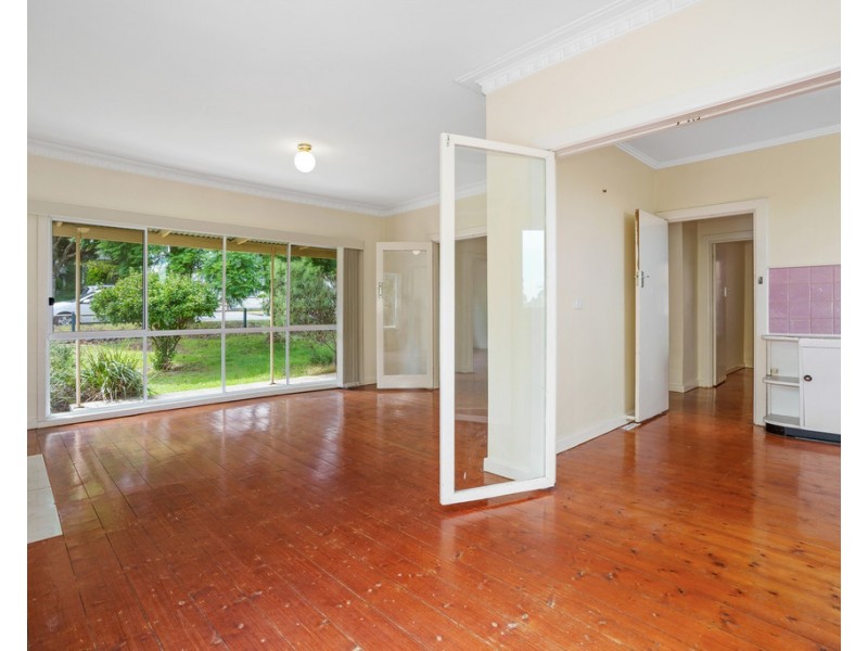 13 Scott Grove, Kingsbury VIC 3083