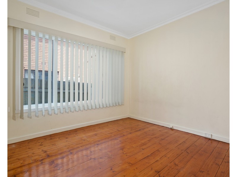 13 Scott Grove, Kingsbury VIC 3083