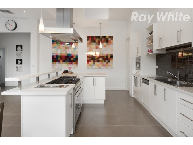 24 Quartz Grove, Epping VIC 3076