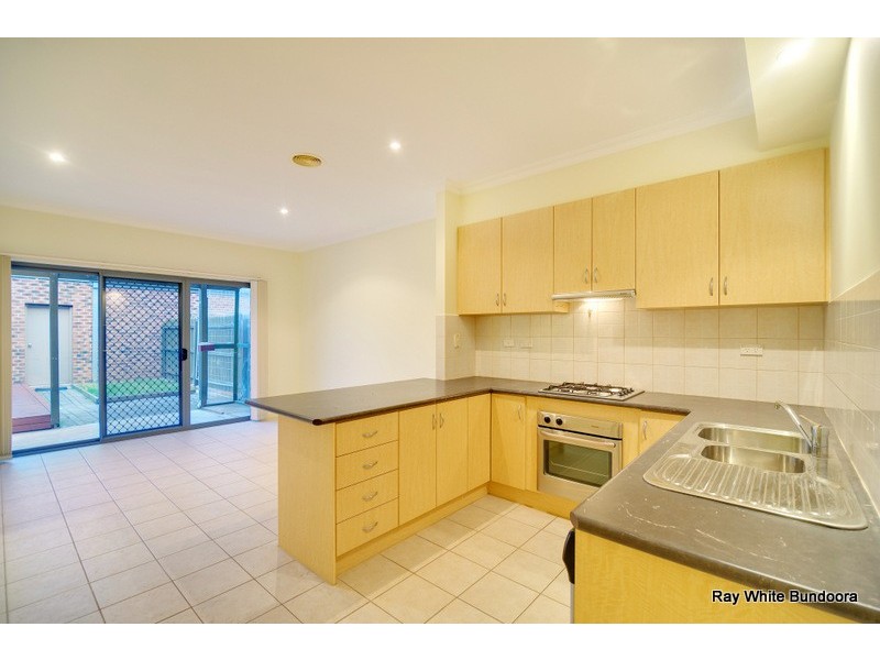 2/2 Shoalhaven Street, Bundoora VIC 3083