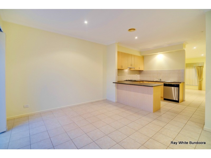 2/2 Shoalhaven Street, Bundoora VIC 3083