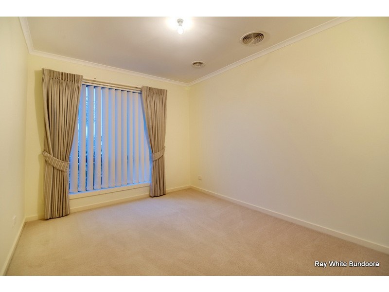 2/2 Shoalhaven Street, Bundoora VIC 3083