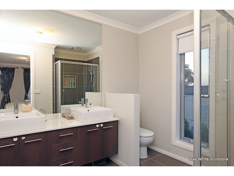 75 Snake Gully Drive, Bundoora VIC 3083