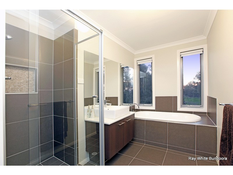 75 Snake Gully Drive, Bundoora VIC 3083