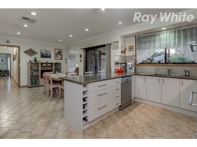 15 Ilias Court, Bundoora VIC 3083