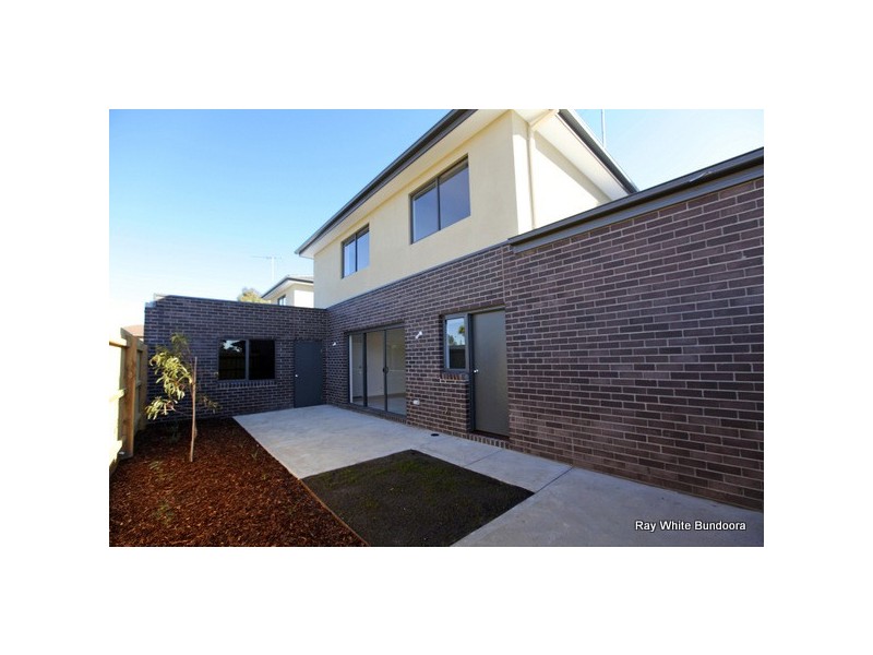 2/43 Gorge Road, South Morang VIC 3752