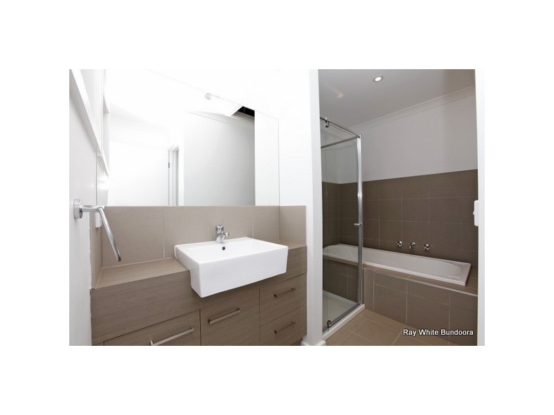 2/43 Gorge Road, South Morang VIC 3752