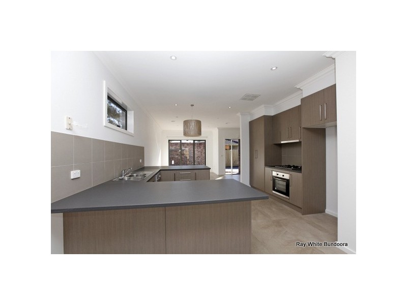 2/43 Gorge Road, South Morang VIC 3752