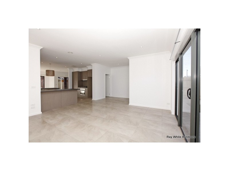 2/43 Gorge Road, South Morang VIC 3752