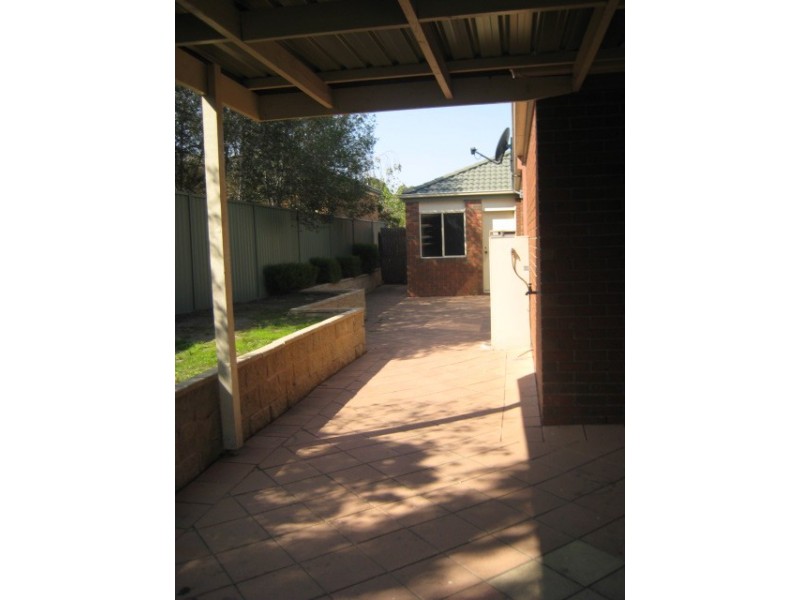 4 Wallaby Walk, South Morang VIC 3752