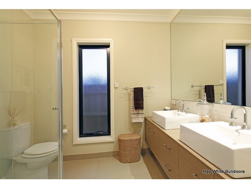 77A Peppercorn Parade, Epping VIC 3076