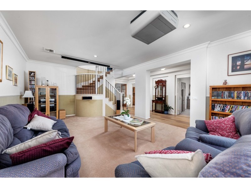 4 J V Smith Street, Bundoora VIC 3083