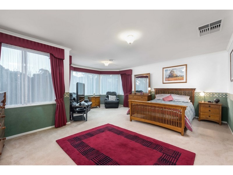 4 J V Smith Street, Bundoora VIC 3083