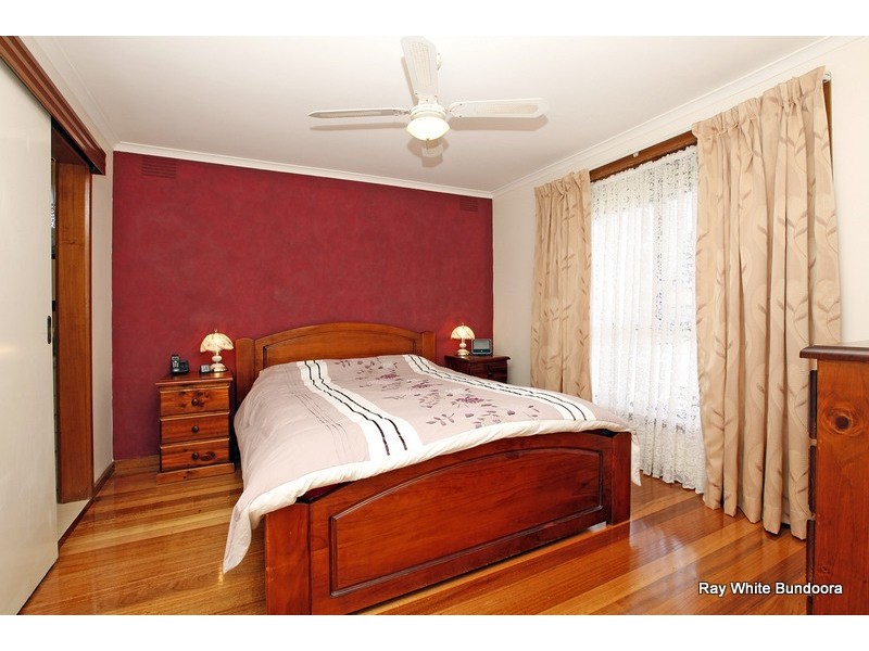 51 Freeman Crescent, Mill Park VIC 3082