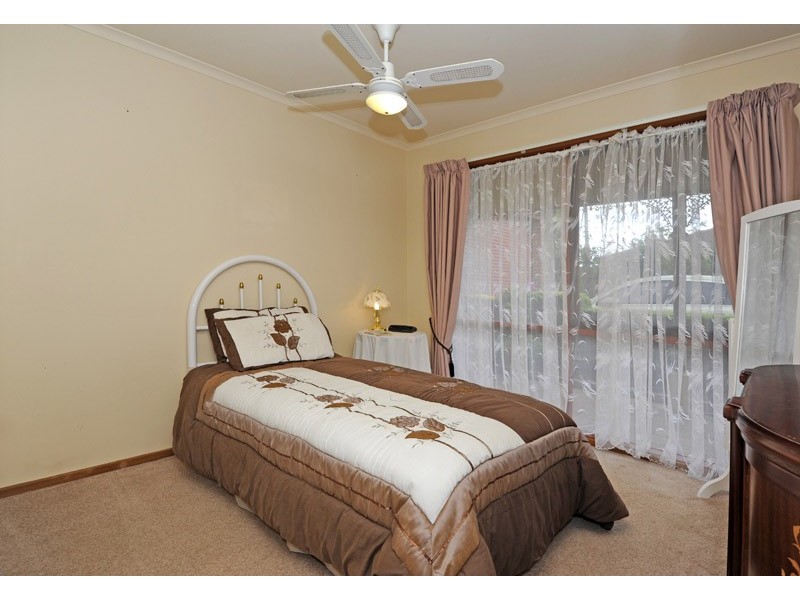 13 Glendale Avenue, Epping VIC 3076