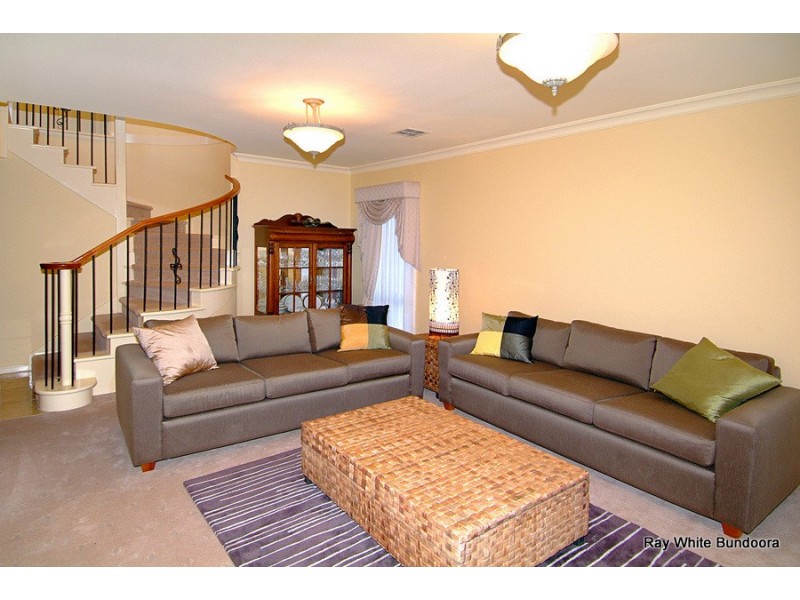 6 Riccana Court, Mill Park VIC 3082