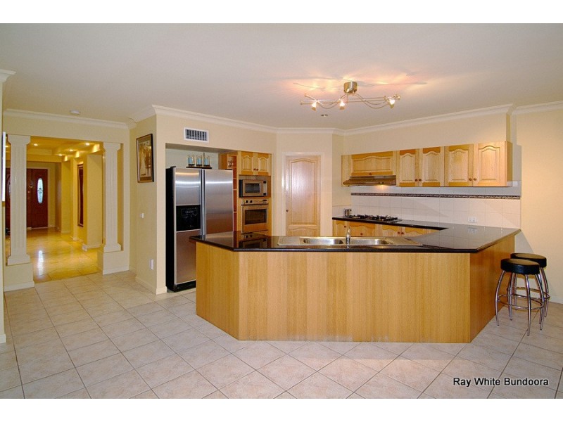 6 Riccana Court, Mill Park VIC 3082