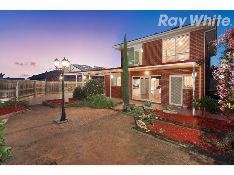 11 Adam Place, Mill Park VIC 3082