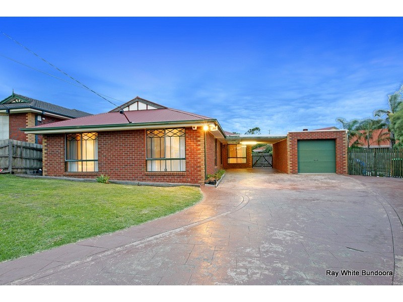 8 Callan Court, Mill Park VIC 3082