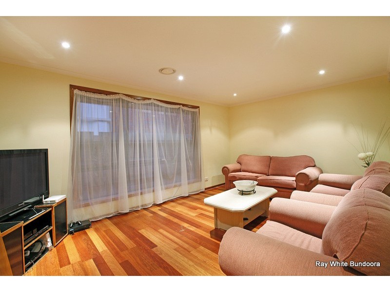 8 Callan Court, Mill Park VIC 3082