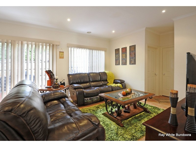 4 Flame Crescent, South Morang VIC 3752