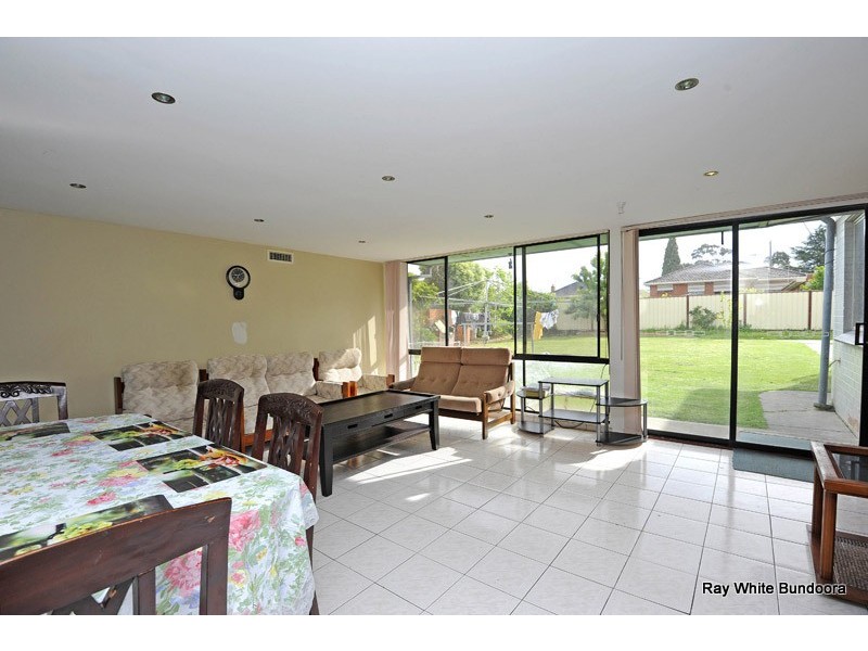 16 Grimwade Street, Reservoir VIC 3073