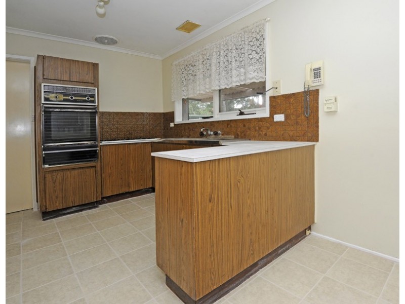 18 Ebony Drive, Bundoora VIC 3083