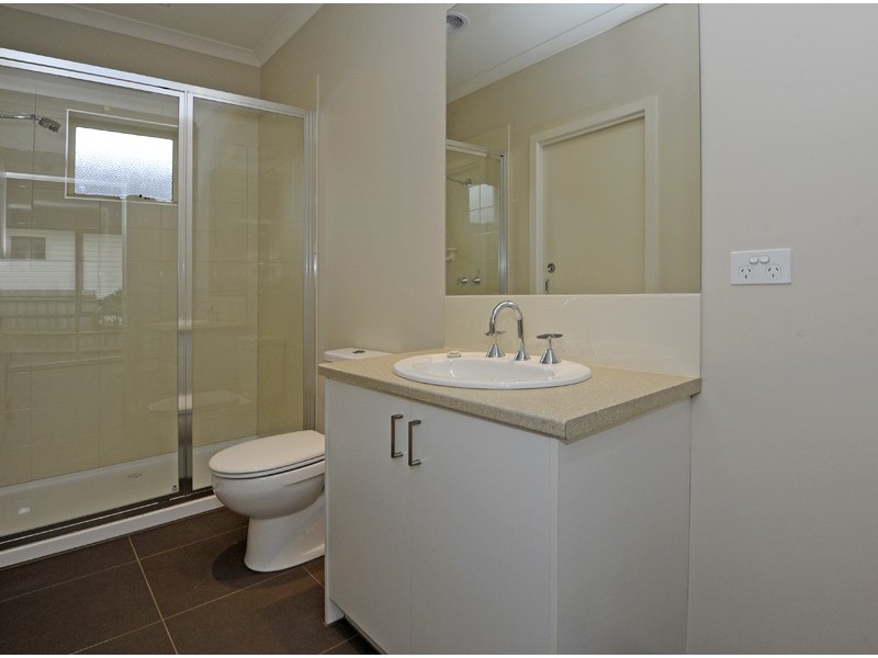 1 and 3/28 Lindsay Street, Macleod VIC 3085