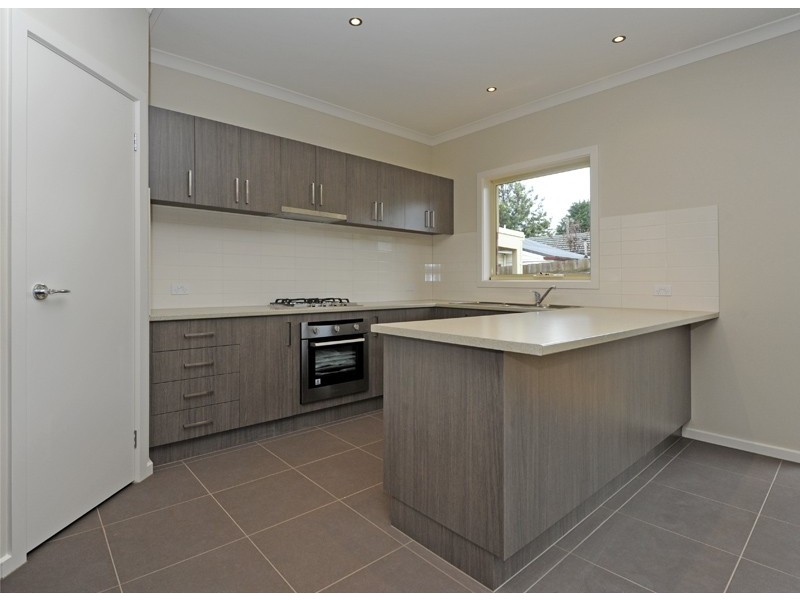 1 and 3/28 Lindsay Street, Macleod VIC 3085