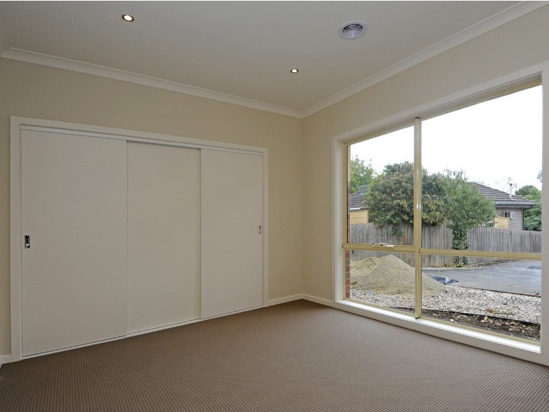 1 and 3/28 Lindsay Street, Macleod VIC 3085