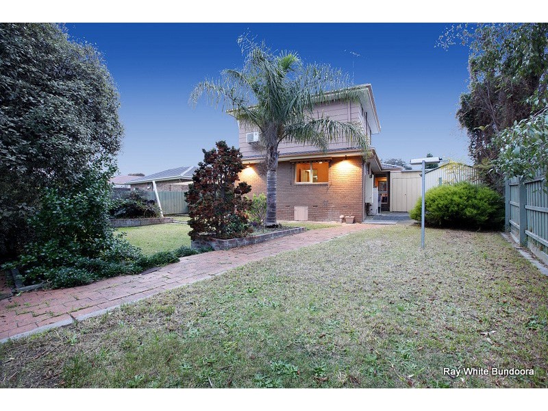 20 Streeton Circuit, Mill Park VIC 3082