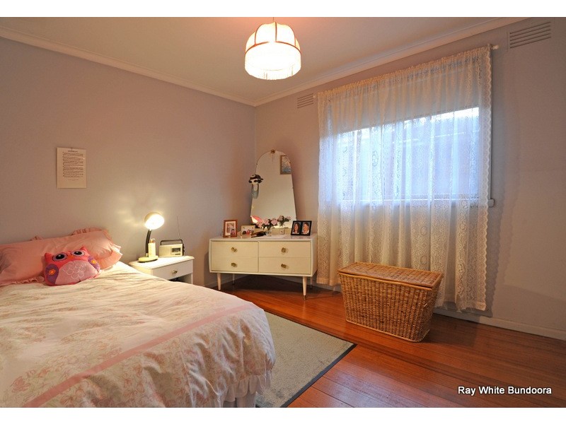 6 Cameron Parade, Bundoora VIC 3083