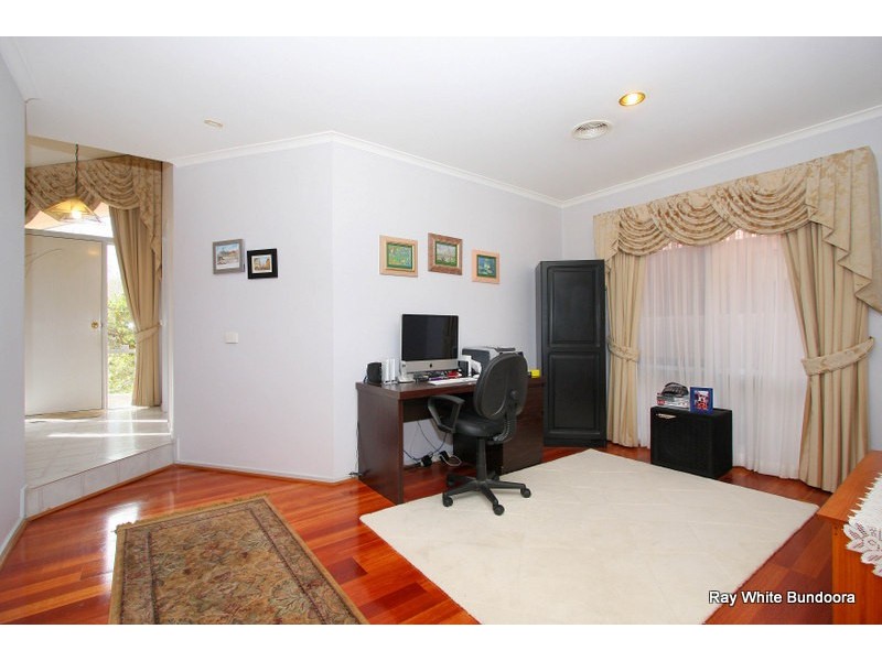 30 Arthur Phillip Way, Mill Park VIC 3082