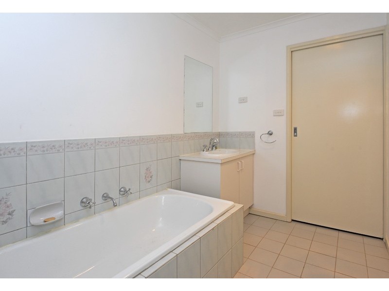 3/2 River Street, Briar Hill VIC 3088