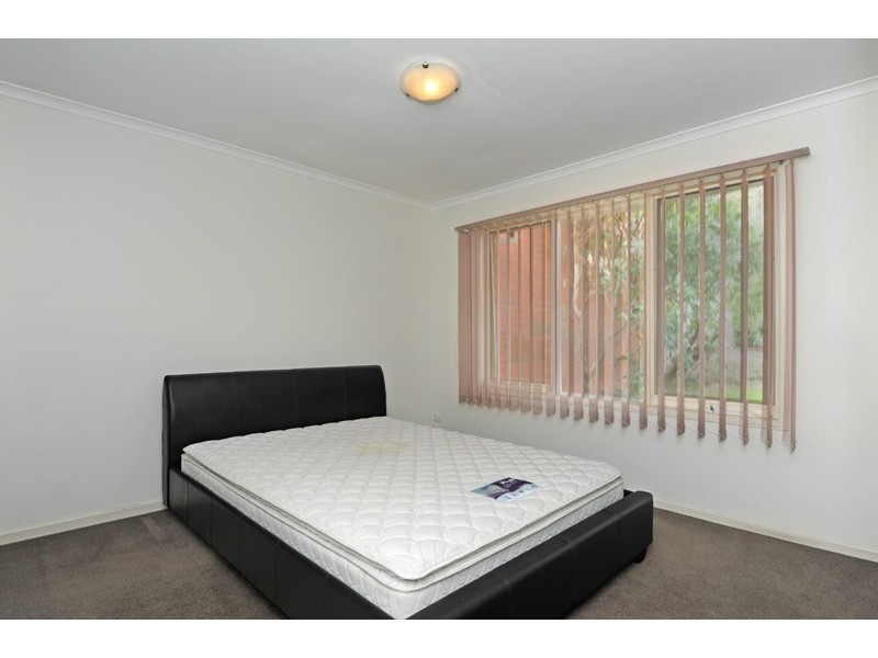 3/2 River Street, Briar Hill VIC 3088