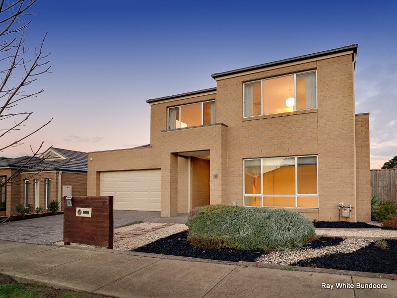 18 Sargood Drive, South Morang VIC 3752