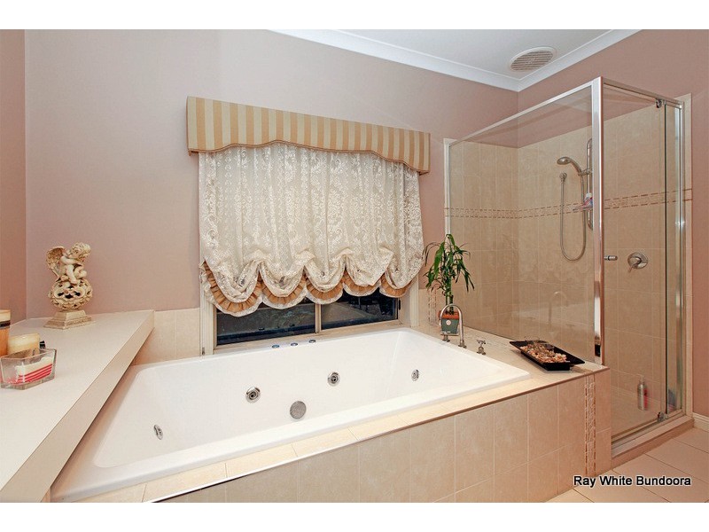 2 Pittaway Street, Mernda VIC 3754