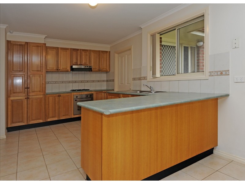 33 Greswell Park Drive, Watsonia VIC 3087