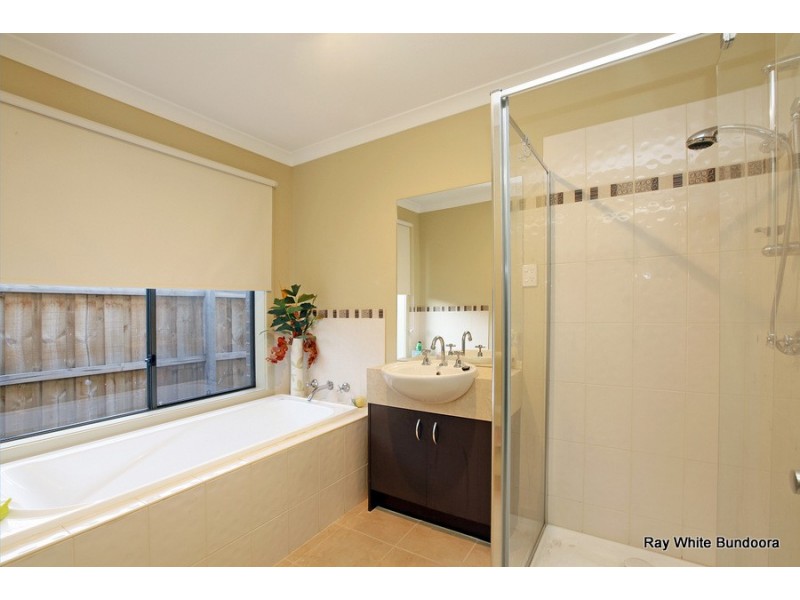 15 Comata Way, South Morang VIC 3752