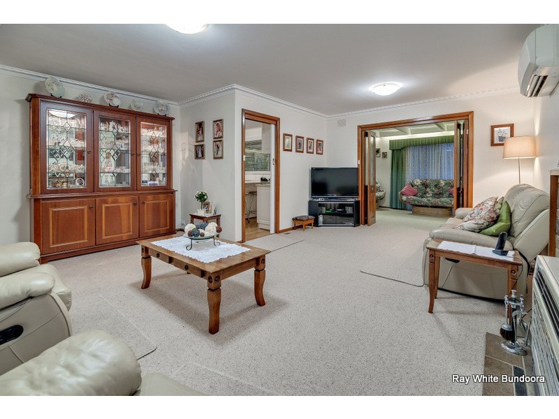 29 Donach Crescent, Bundoora VIC 3083