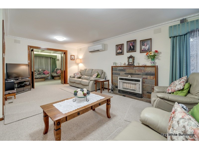 29 Donach Crescent, Bundoora VIC 3083